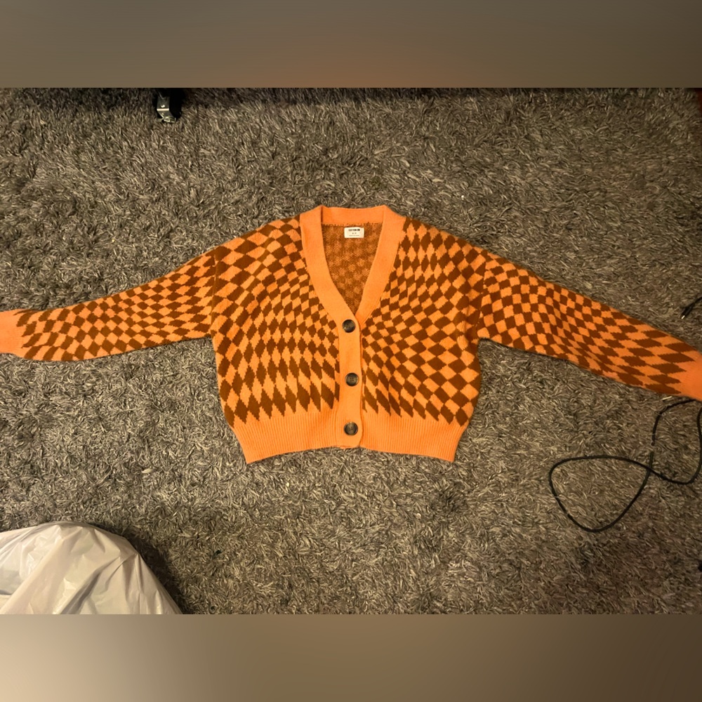 v neck orange and brown checkered sweater, small, from cotton on